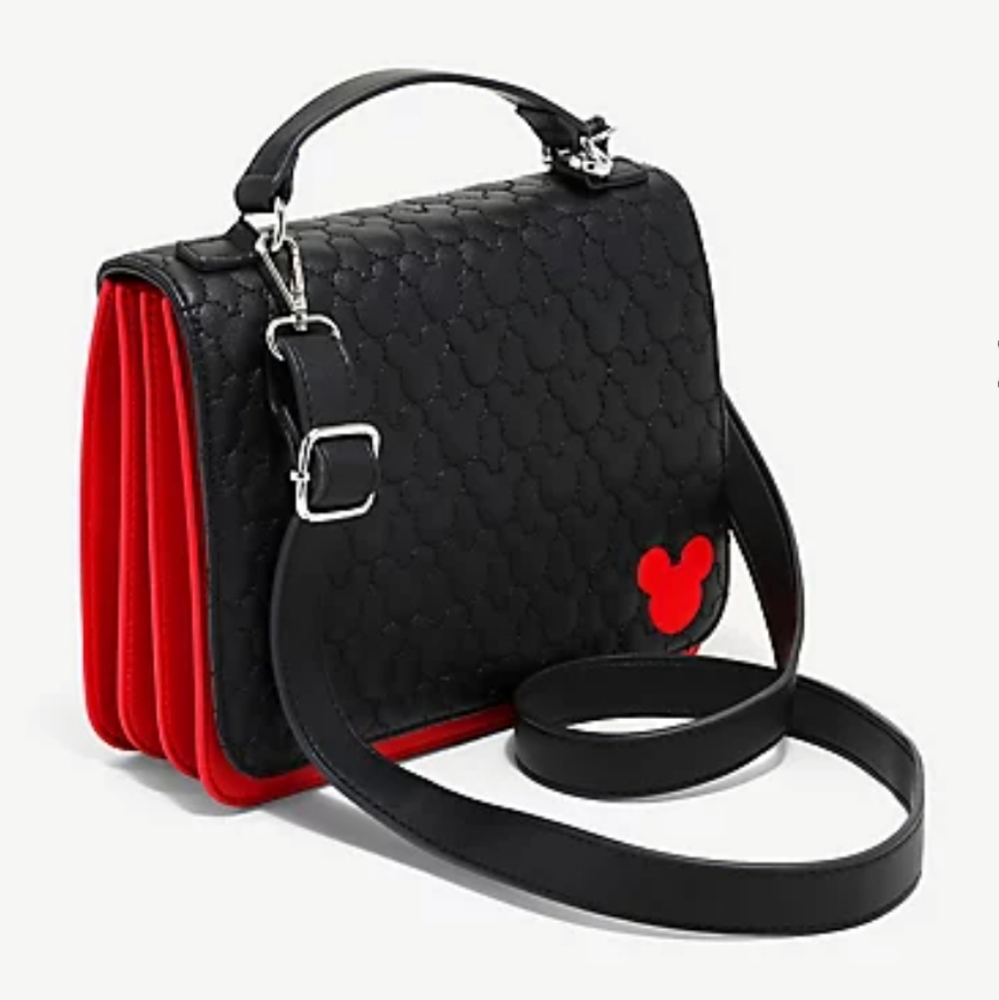 New Loungefly Mickey mouse quilted crossbo…